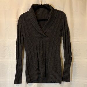 Women's Gray Cable Knit Sweater